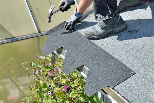 Slik legger du takshingel: Takflatene Slik legger du takshingel: Takflatene